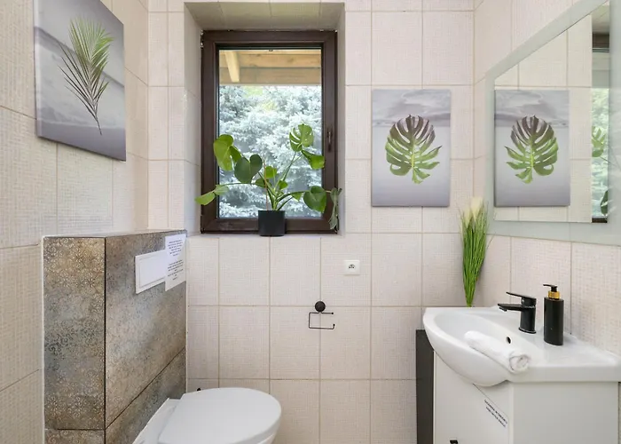 Forest W Poblizu Suntago ヴィラ