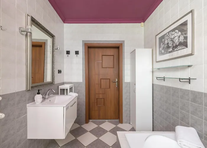 Willa Forest W Pobliżu Suntago *